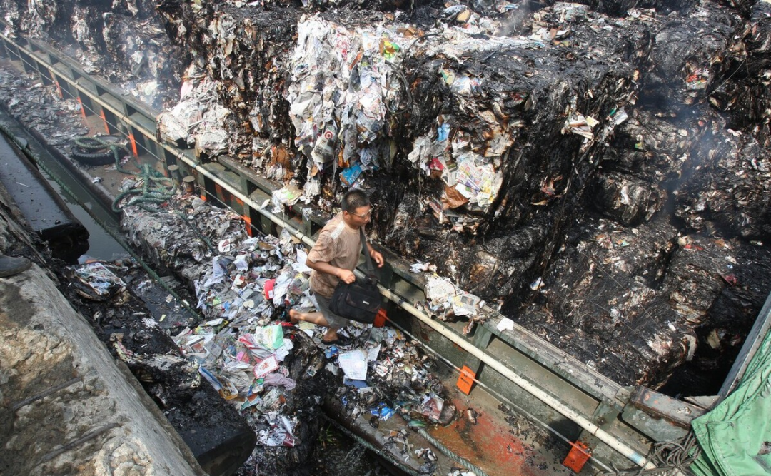 洋垃圾，滚出中国后，对碳中和下的垃圾分类有什么影响……